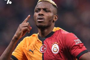 网页版登录入口-砍瓜切菜❗奥斯梅恩双响带队双冠，39场35球8助解约金7500万